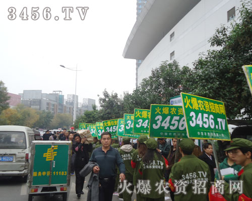 �Gɫ܊�b��ͨ��ģ�����(du��)��׿���������L(f��ng)��