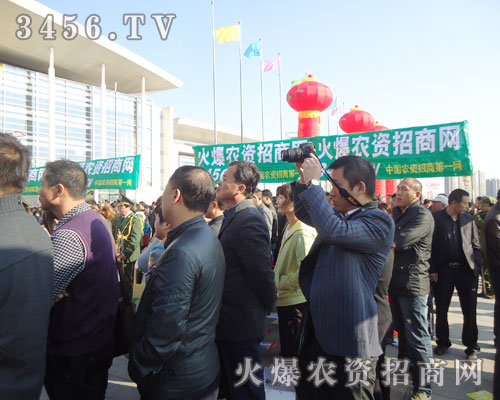 �𱬈F��ڕ����ό�ȫ���Ը���չʾ������M��