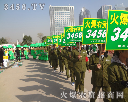 �𱬾Gɫ܊�b��ͨ��ģ��Ӣ���Sˬ����^����