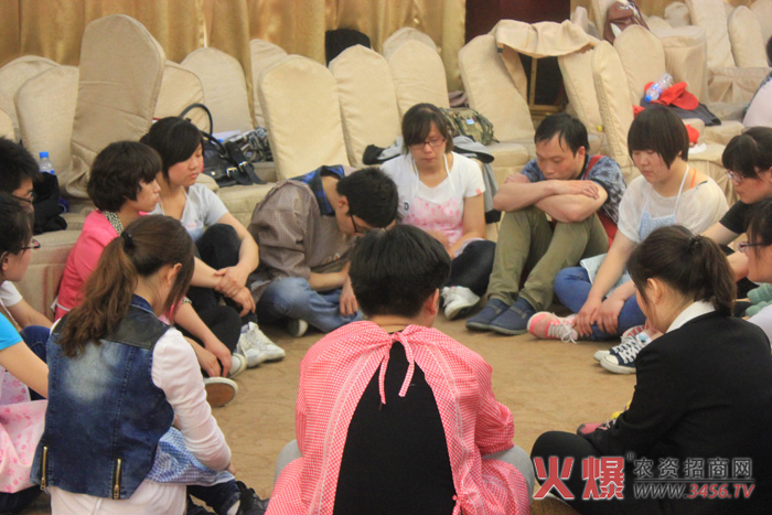 �L(f��ng)��