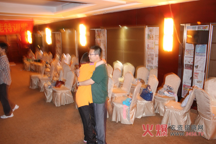 �L(f��ng)�ɺ�